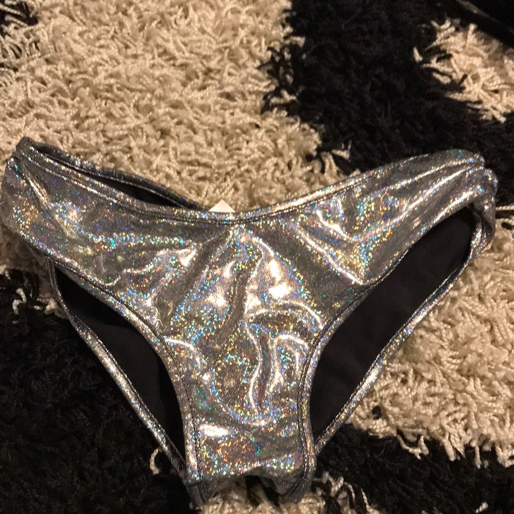 Rave bottoms